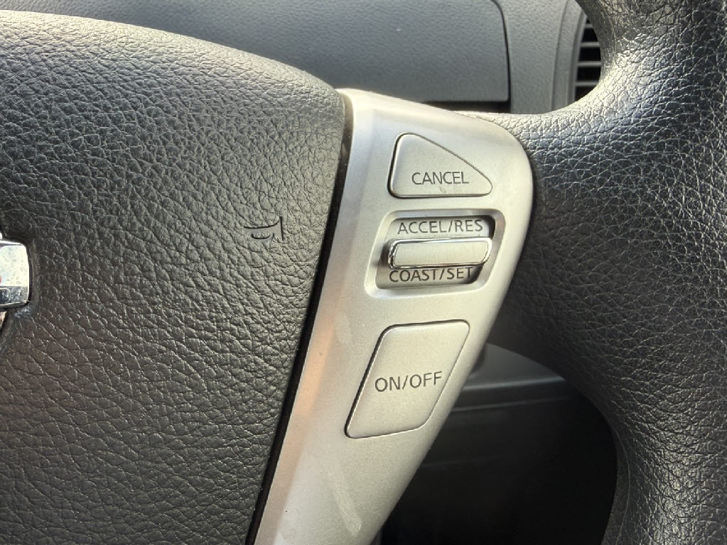 ニッサン セレナ4枚目