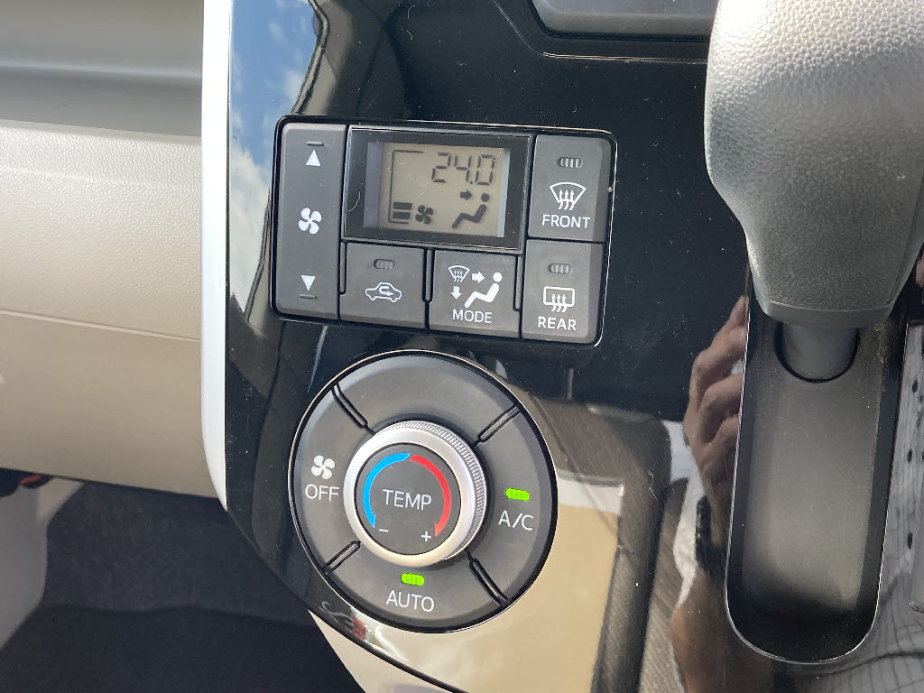 ダイハツ タント6枚目