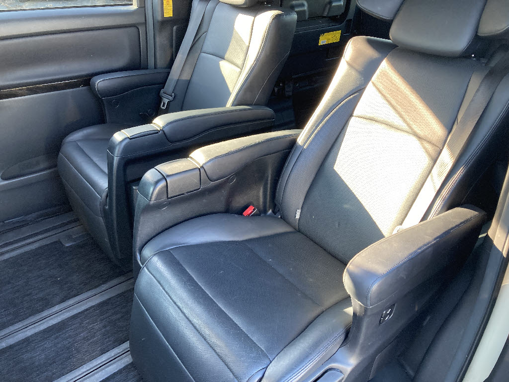 トヨタ アルファード ハイブリッド14枚目