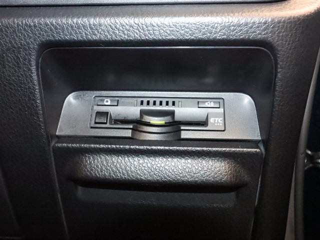 トヨタ ヴォクシー18枚目