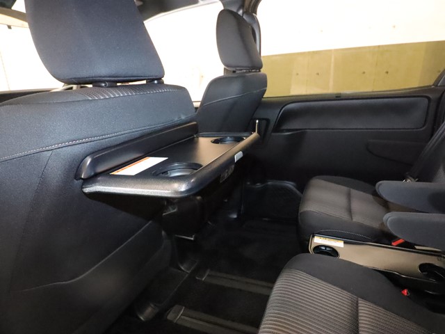 トヨタ ヴォクシー8枚目