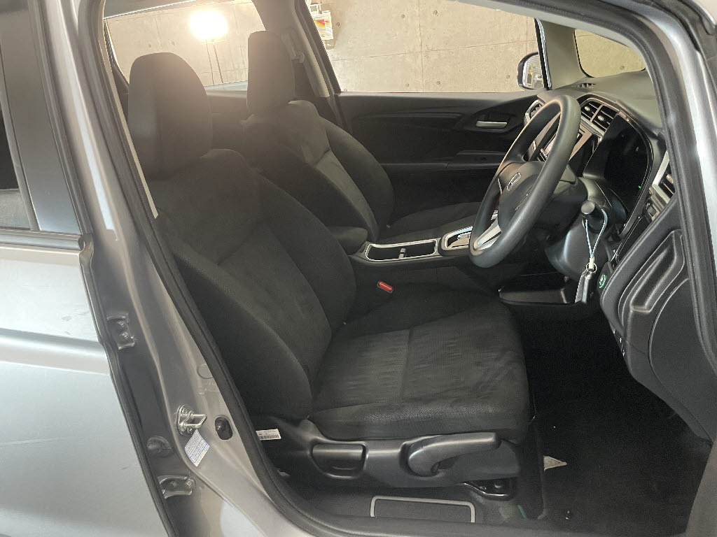 ホンダ シャトル3枚目