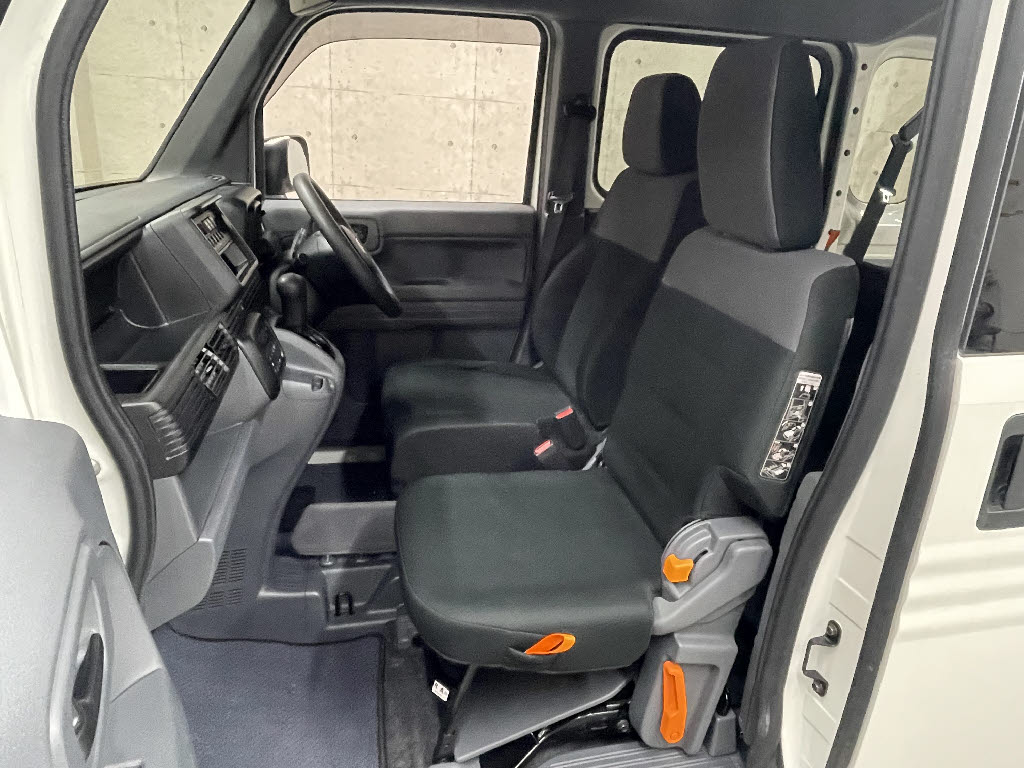ホンダ N-VAN5枚目