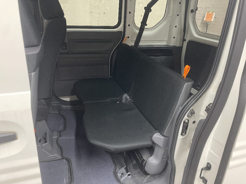 ホンダ N-VAN6枚目