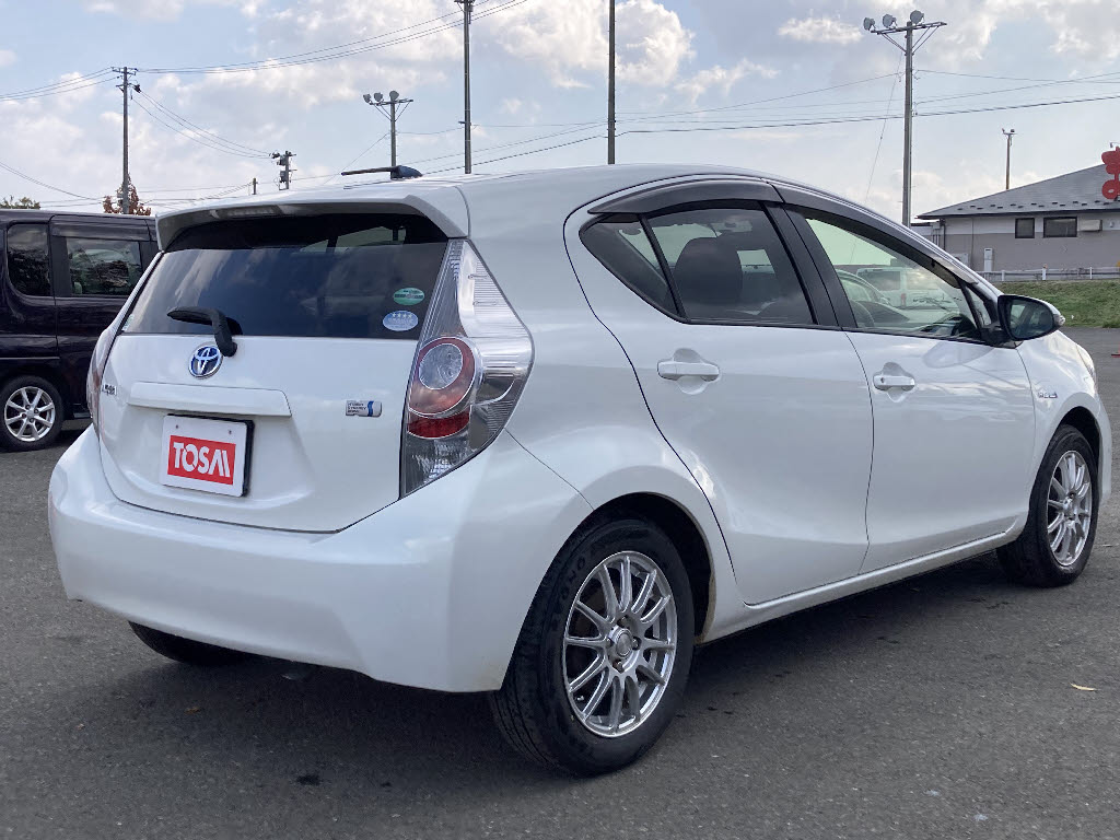 トヨタ アクア1枚目