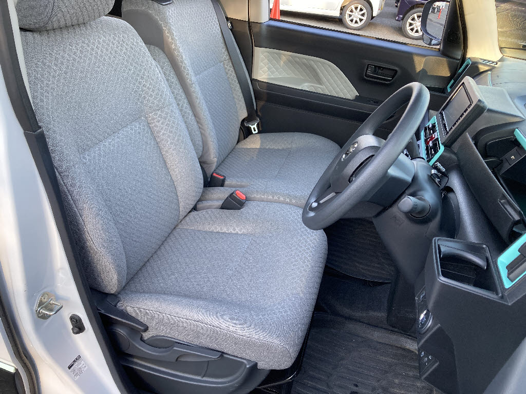 ダイハツ タント12枚目