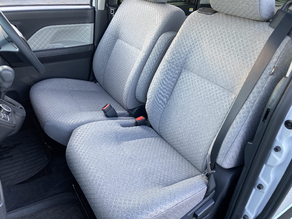 ダイハツ タント13枚目