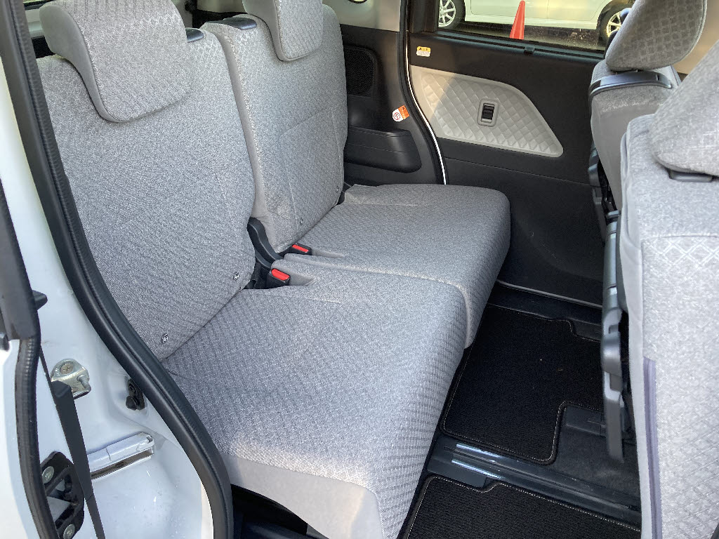 ダイハツ タント17枚目