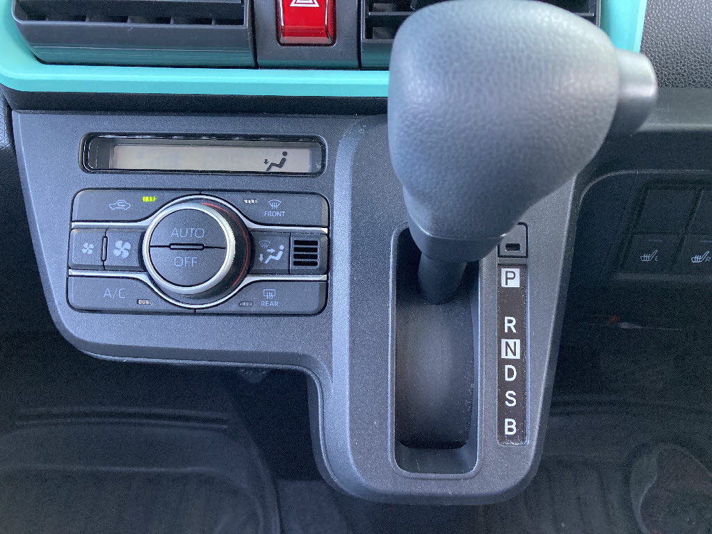 ダイハツ タント6枚目