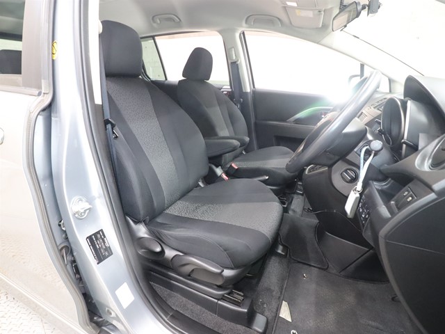 ニッサン ラフェスタ3枚目