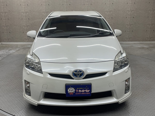 トヨタ プリウス9枚目