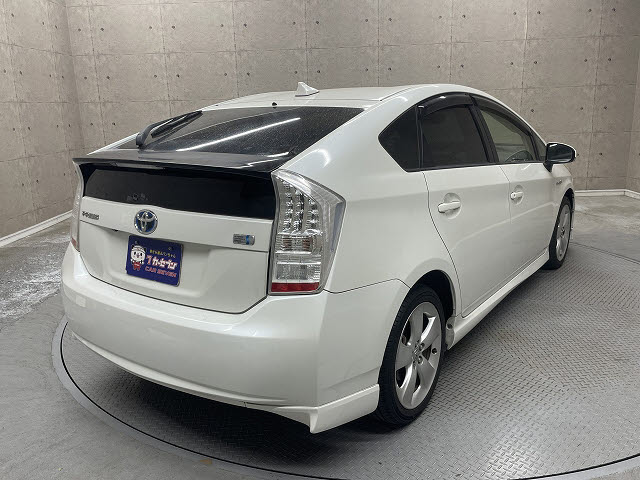 トヨタ プリウス1枚目