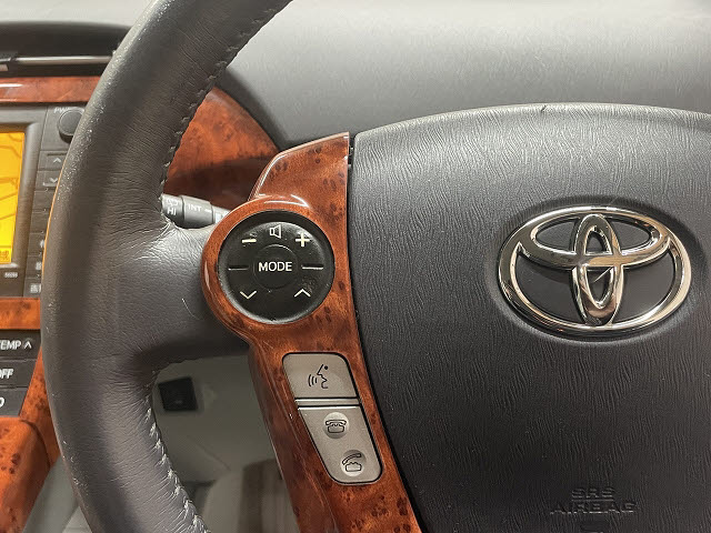 トヨタ プリウス19枚目