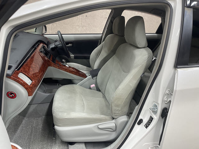 トヨタ プリウス5枚目