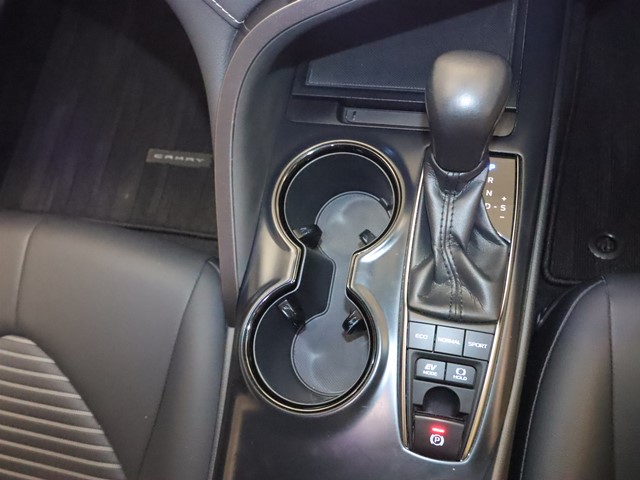 トヨタ カムリHV18枚目