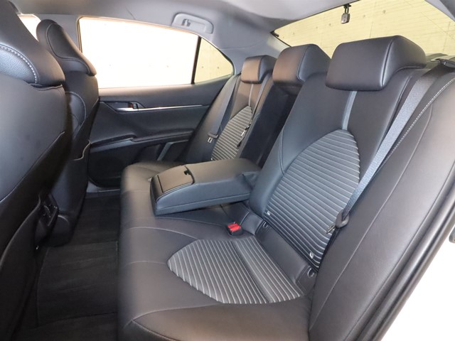 トヨタ カムリHV7枚目