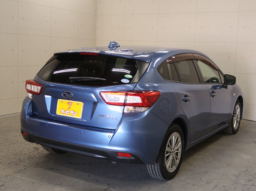 スバル インプレッサスポーツ1枚目