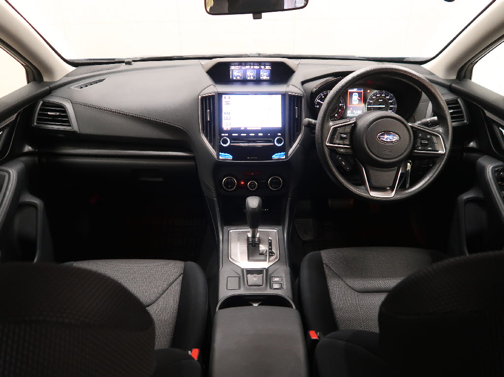 スバル インプレッサスポーツ2枚目