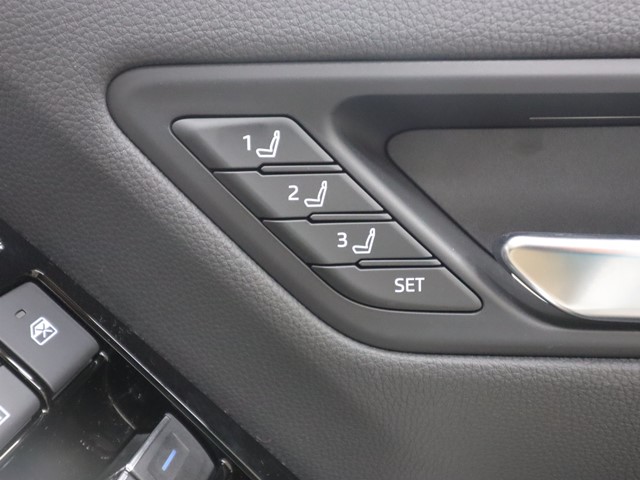 トヨタ ランドクルーザー4枚目