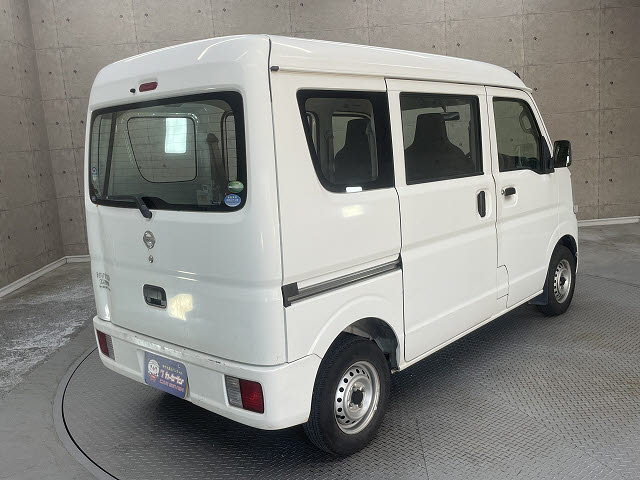 ニッサン NV100クリッパーV1枚目