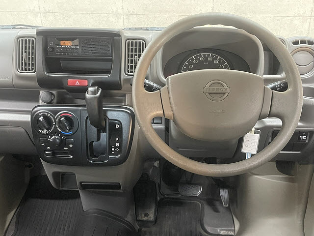 ニッサン NV100クリッパーV2枚目