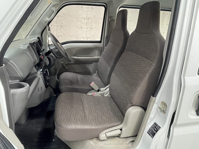 ニッサン NV100クリッパーV3枚目