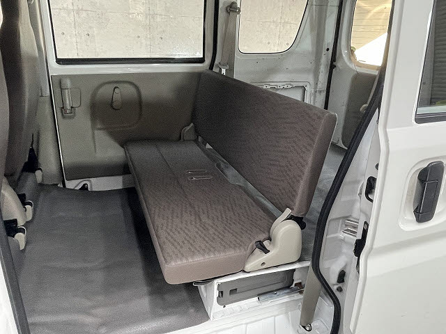 ニッサン NV100クリッパーV4枚目