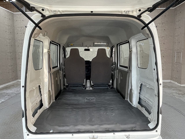 ニッサン NV100クリッパーV8枚目