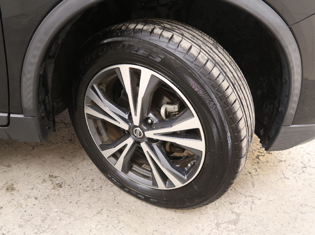 ニッサン エクストレイル17枚目