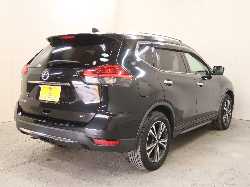 ニッサン エクストレイル1枚目