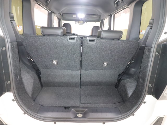 ダイハツ タントカスタム11枚目