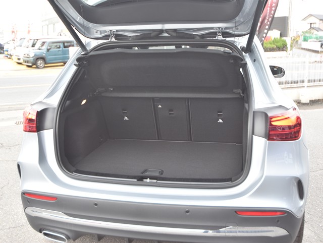 メルセデスベンツ GLAクラス10枚目