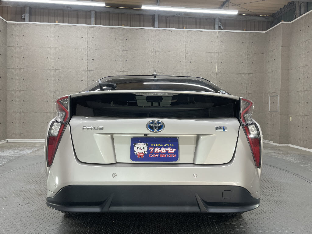 トヨタ プリウス11枚目