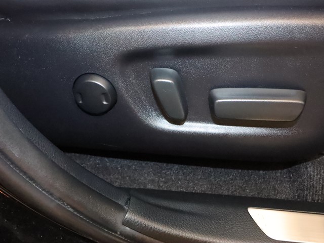 トヨタ ハリアー4枚目