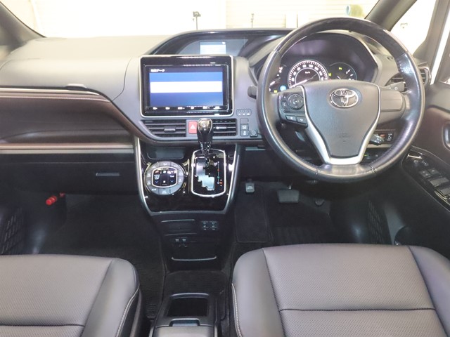 トヨタ エスクァイア2枚目