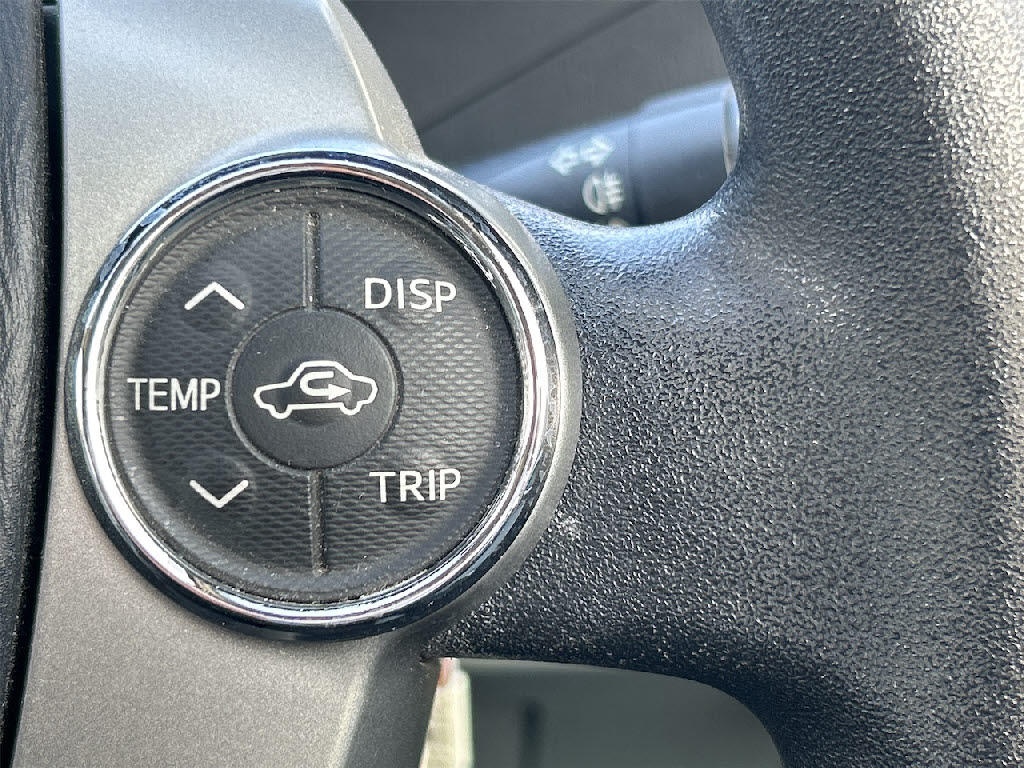 トヨタ プリウス9枚目