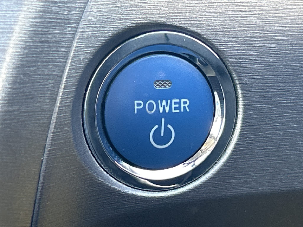 トヨタ プリウス14枚目