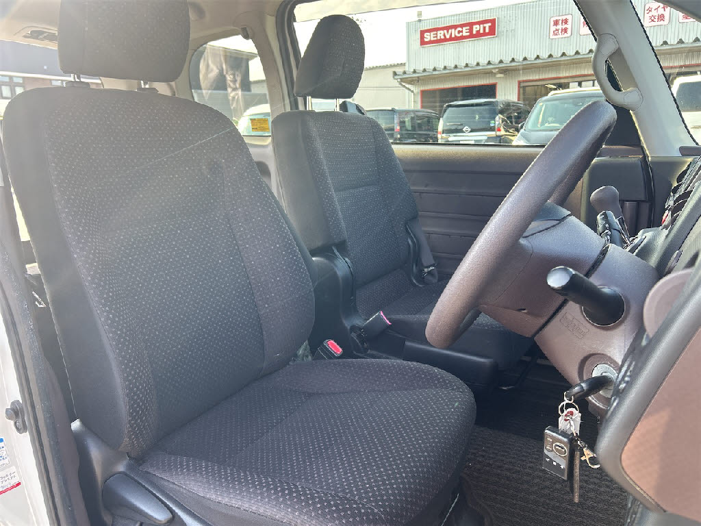 トヨタ スペイド18枚目