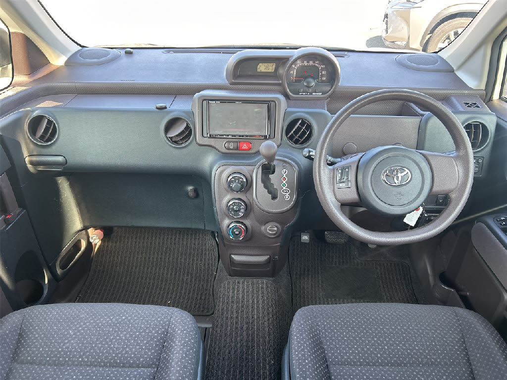 トヨタ スペイド2枚目