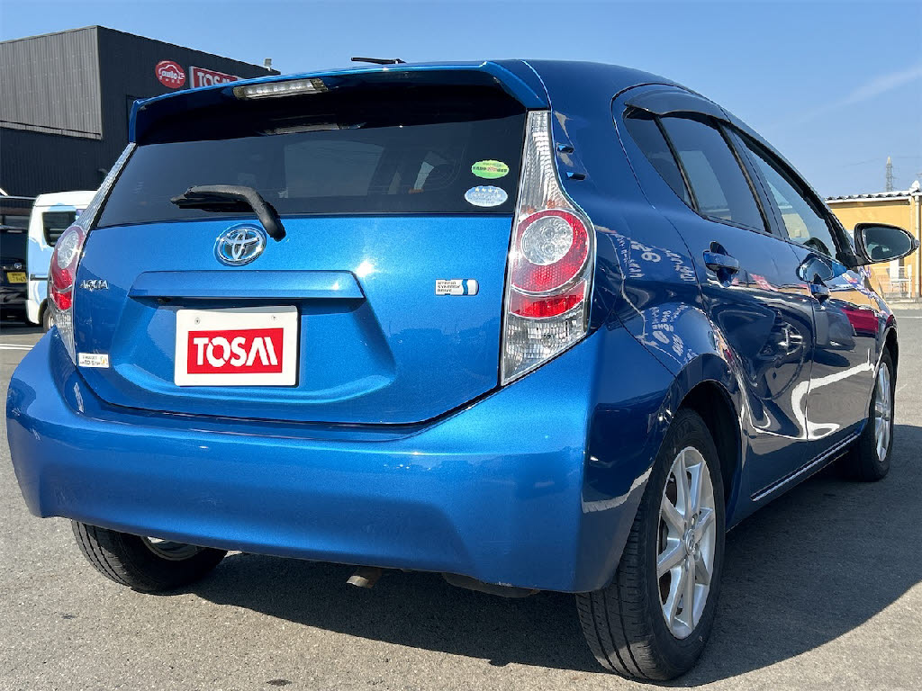 トヨタ アクア1枚目