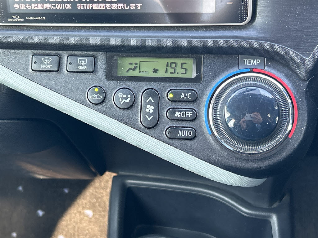 トヨタ アクア8枚目