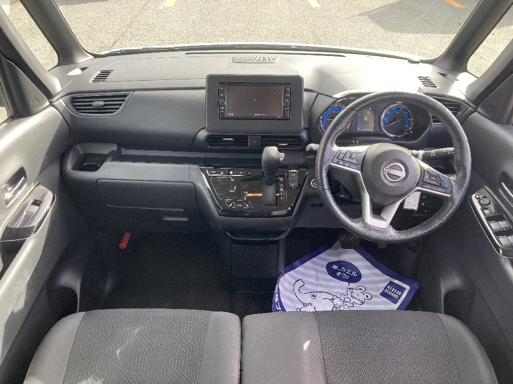 ニッサン ルークス2枚目