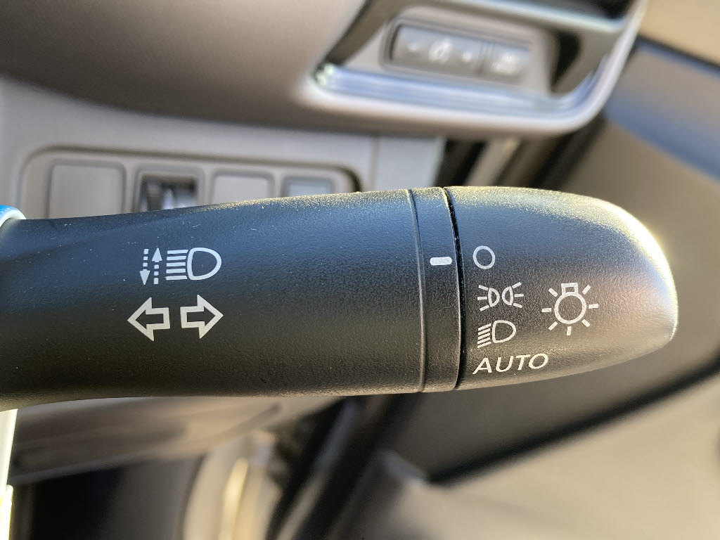 ニッサン セレナHV9枚目