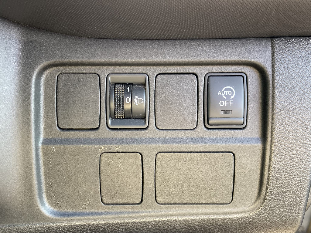 ニッサン セレナHV10枚目