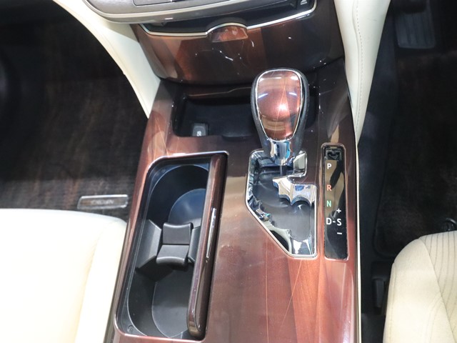 トヨタ クラウンＨＶ17枚目