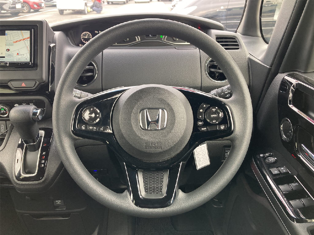 ホンダ N BOXカスタム10枚目