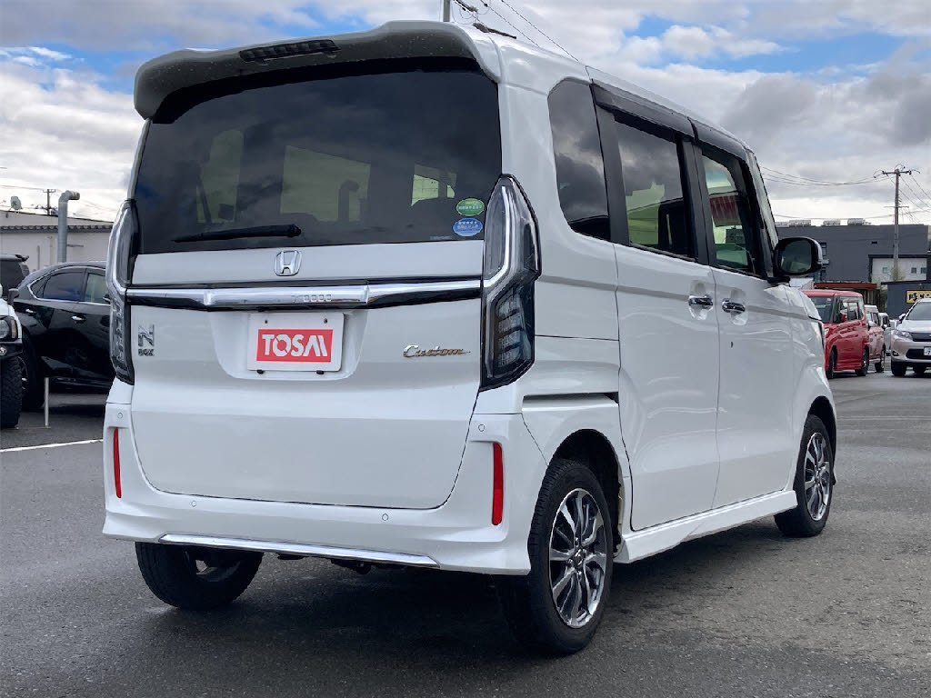 ホンダ N BOXカスタム1枚目