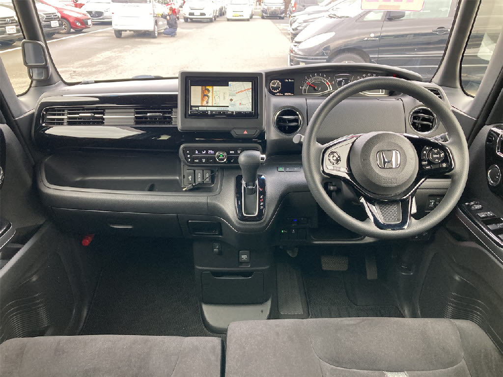 ホンダ N BOXカスタム2枚目