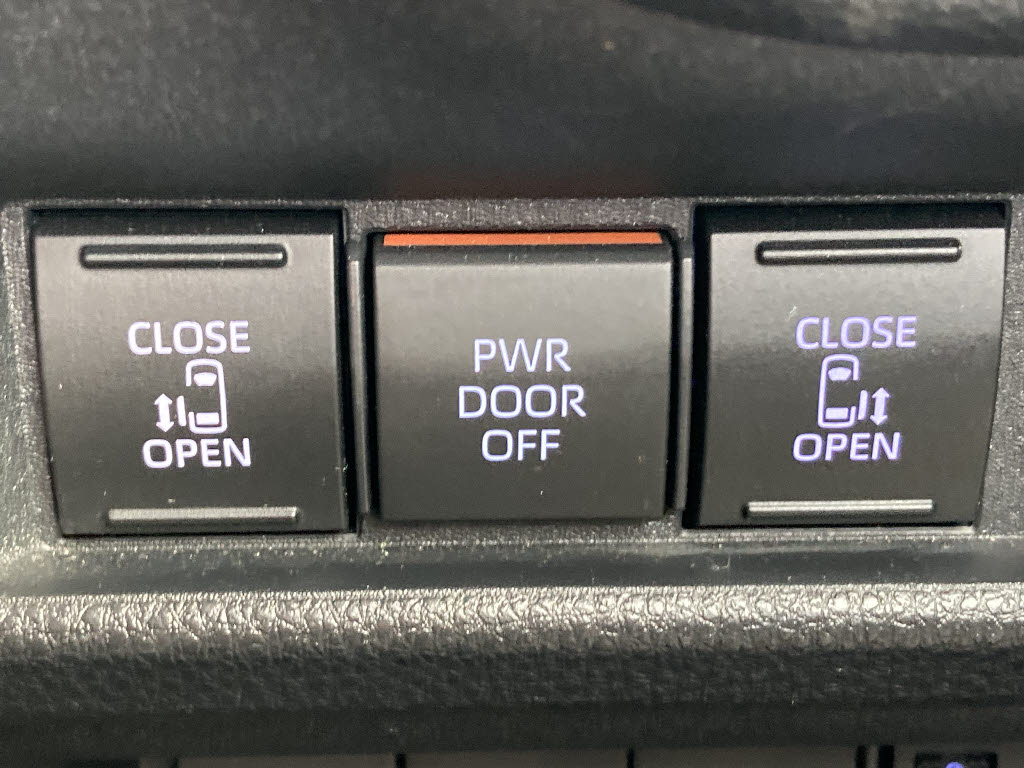 トヨタ シエンタ ハイブリッド8枚目