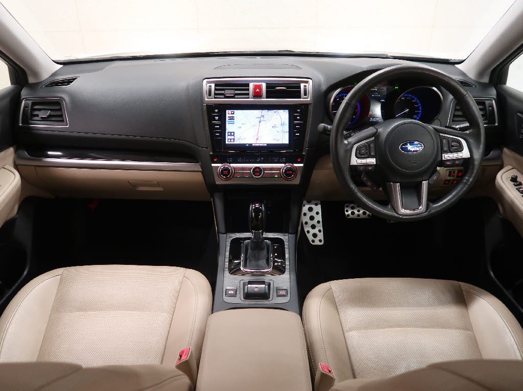 スバル レガシィアウトバック3枚目